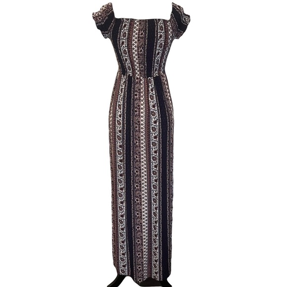 Streetwear Society Crepe Smoked Bodice Maxi Dress - Picture 2 of 11